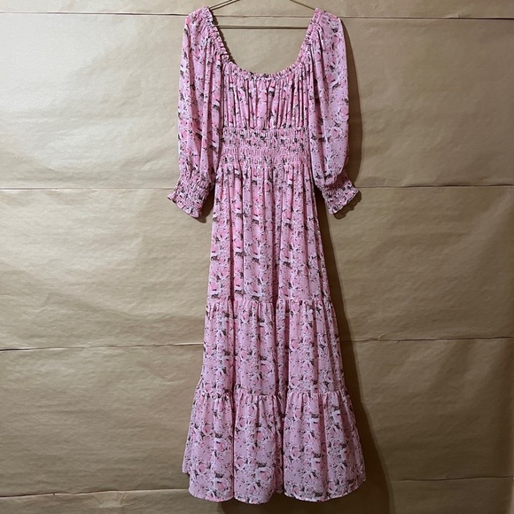 ASTR The Label | Floral Tiered Midi Dress Smocked Puff Sleeve Pink Size M - Picture 9 of 12